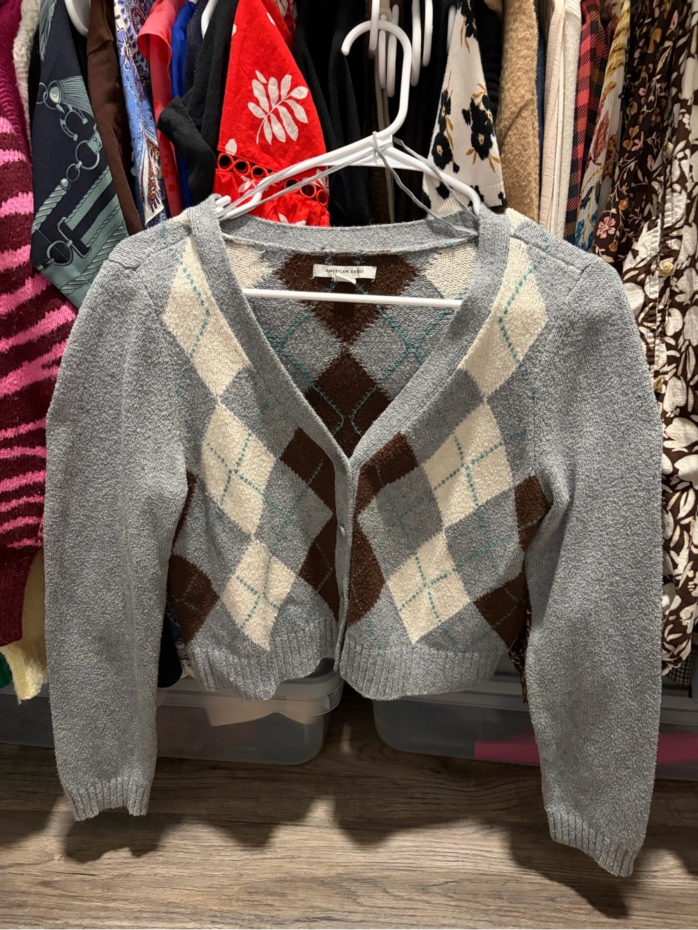 AMERICAN EAGLE OUTFITTERS | Argyle Gray Cropped Cardigan Sweater